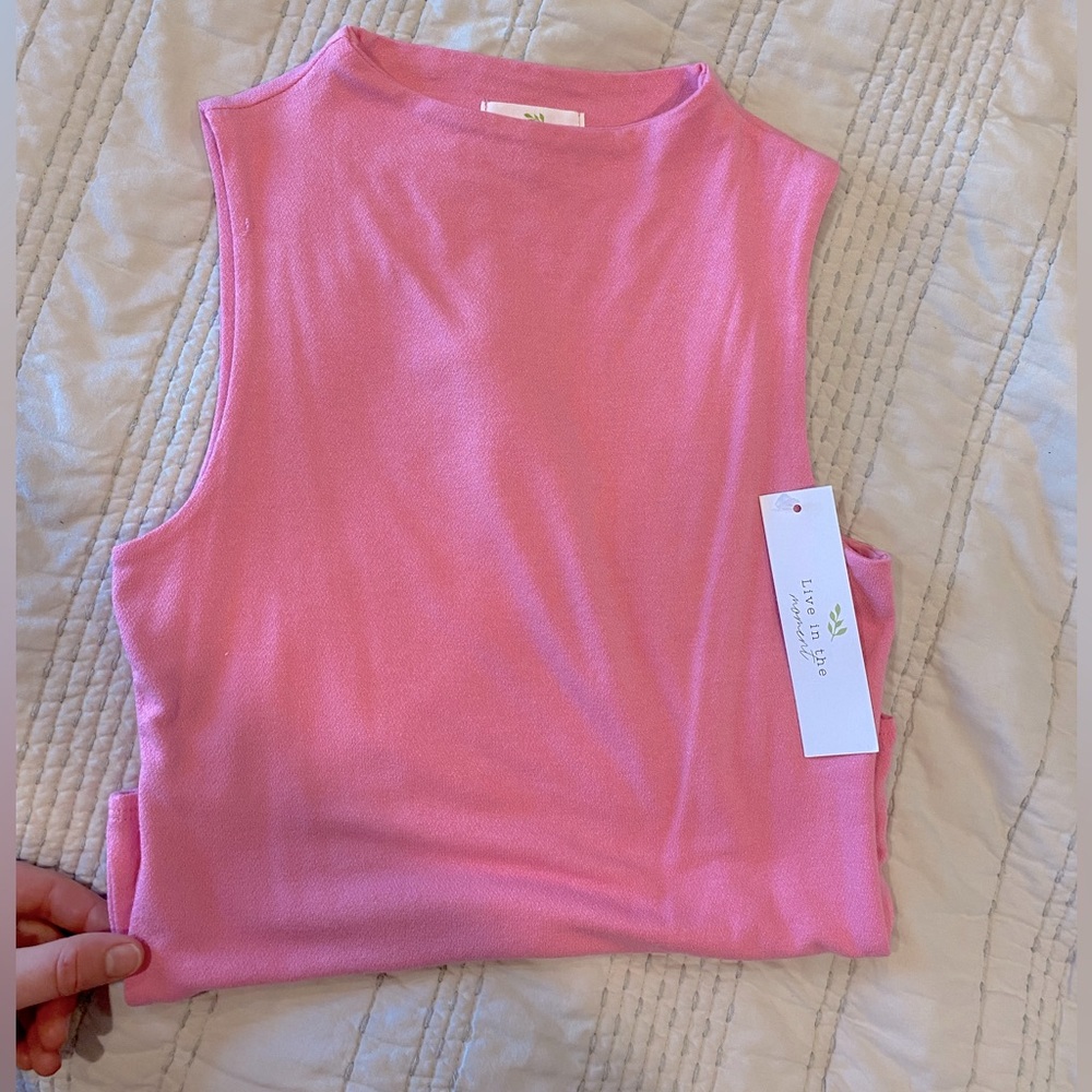 Sold on Curtsy 👗NWT pink Bodysuit